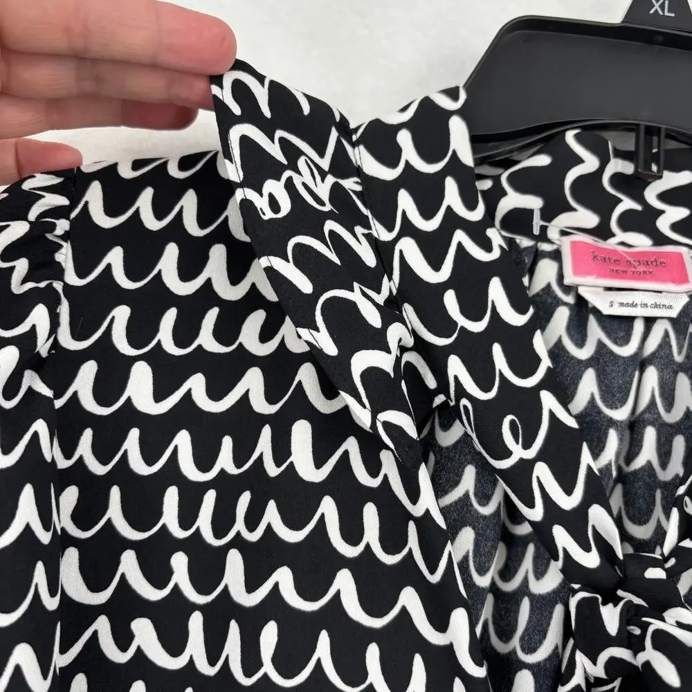 Kate Spade Pop Scallop Blouse Top Size S Black White Print Ruffle Tie Neck